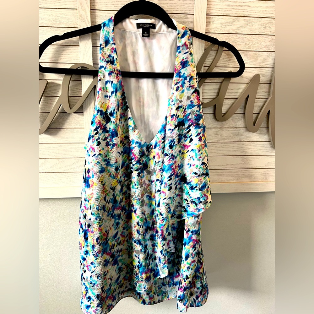 Very adorable top Ann Taylor